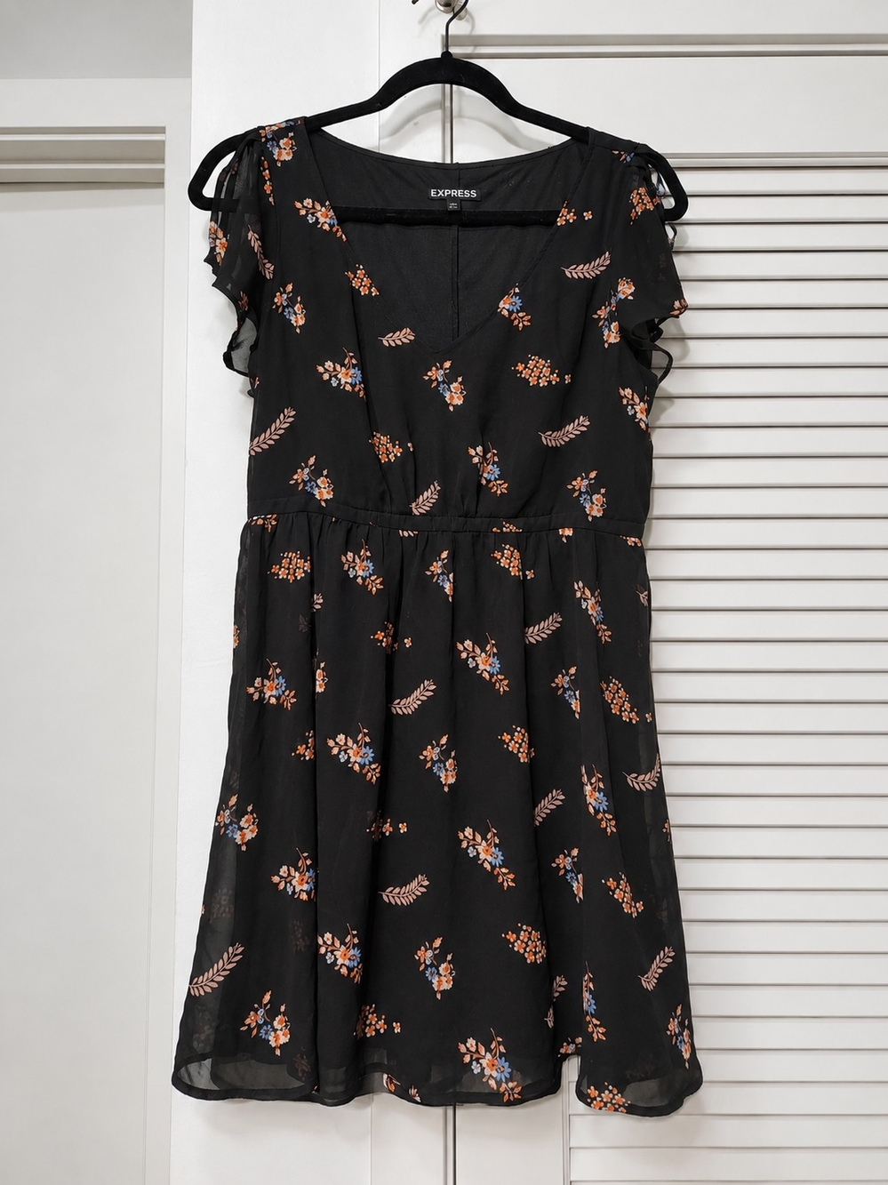 Floral Fit & Flare Dress V Neck Sheer Split Flutter Sleeves